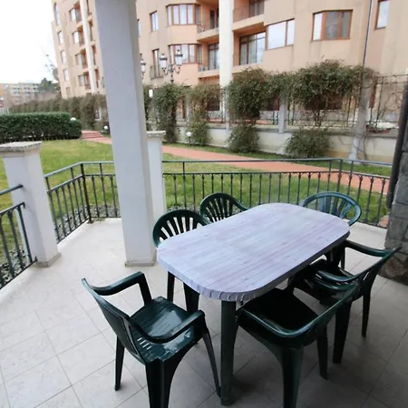 Appartamento Menada Arcadia *